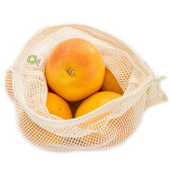 Weg met de plastic zakken voor groenten en fruit in de supermarkt! Hier is een leuk netje van 25x30 cm om groenten en fruit milieuvriendelijk thuis te brengen. BB Eco Shop