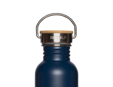 Afbeelding in Gallery-weergave laden, De perfecte herbruikbare waterfles! Deze fles is gemaakt van RVS waardoor hij lekker licht is en makkelijk mee te nemen. Stevig, recyclebaar en vrij van schadelijke stoffen. 

